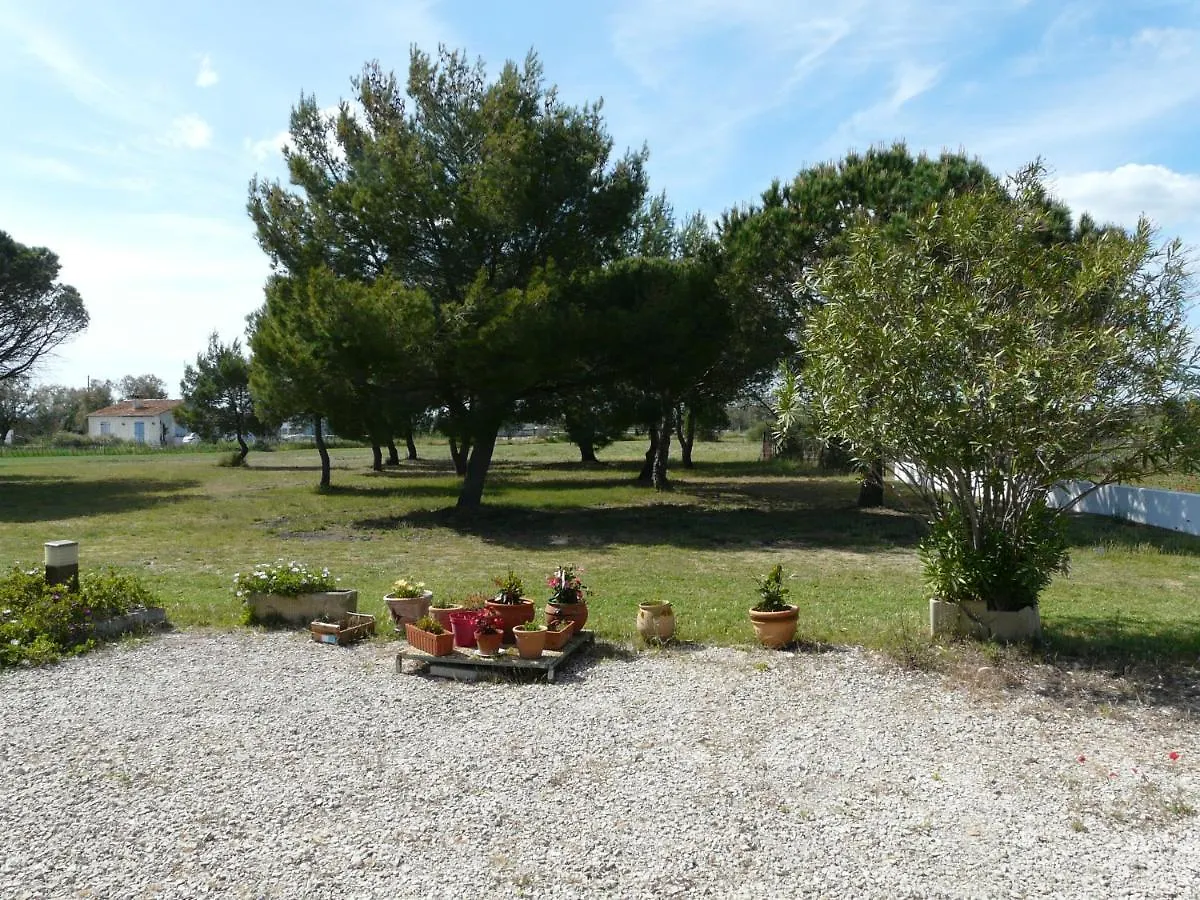 Mas du Clos de la Barque Les Les Saintes-Maries-de-la-Mer 0*,  France